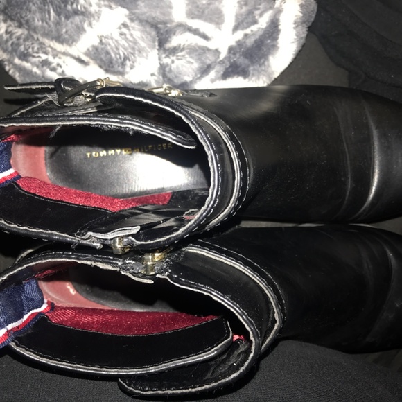 Tommy Hilfiger Black pointed boots - Picture 2 of 3